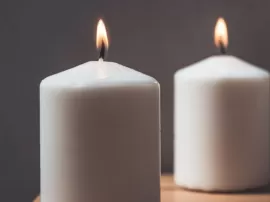 Cómo hacer una oración efectiva para encender una vela blanca